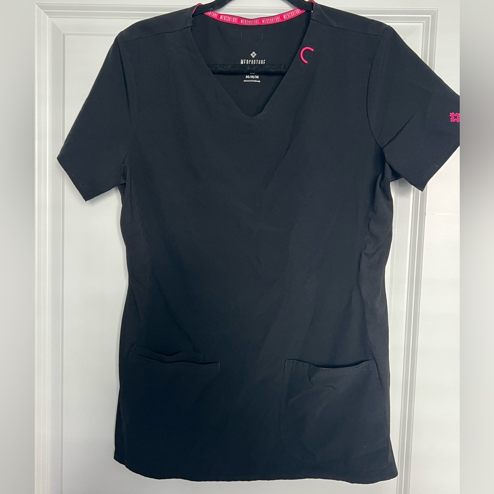 Med Couture Black Short Sleeve Women's Top